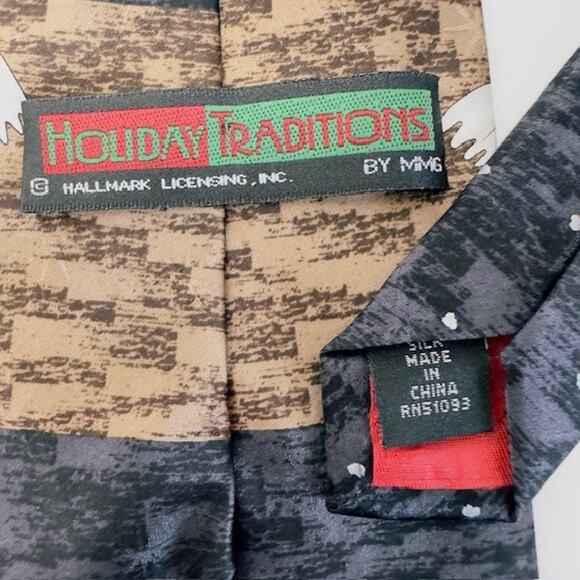 Hallmark Holiday Traditions Men's Neck Tie, Nativity Scene, Black/Red/Green 60" - Picture 2 of 11